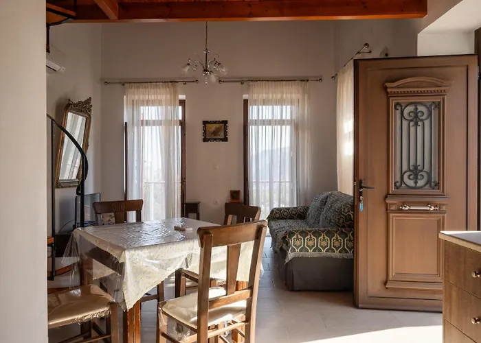 Elizabeth Nyaraló Szími