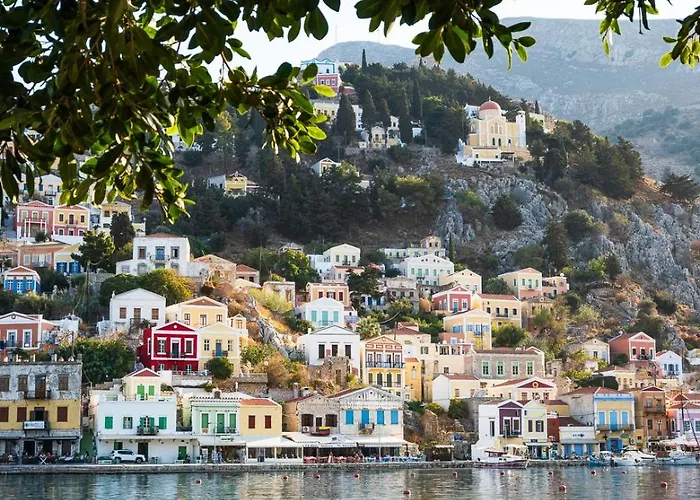 Elizabeth Nyaraló *